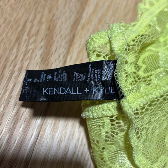 Kendall + Kylie  Neon Greeny Yellow Floral Lace Bralette Adjustable Strap - Picture 3 of 4